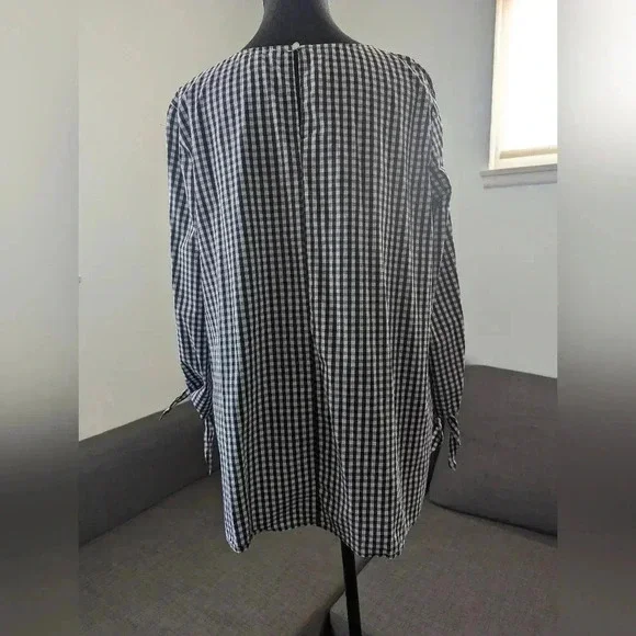 Vince Camuto Black and White Gingham Top -- Size S -- Preppy Jackie O Brunch - Picture 4 of 8